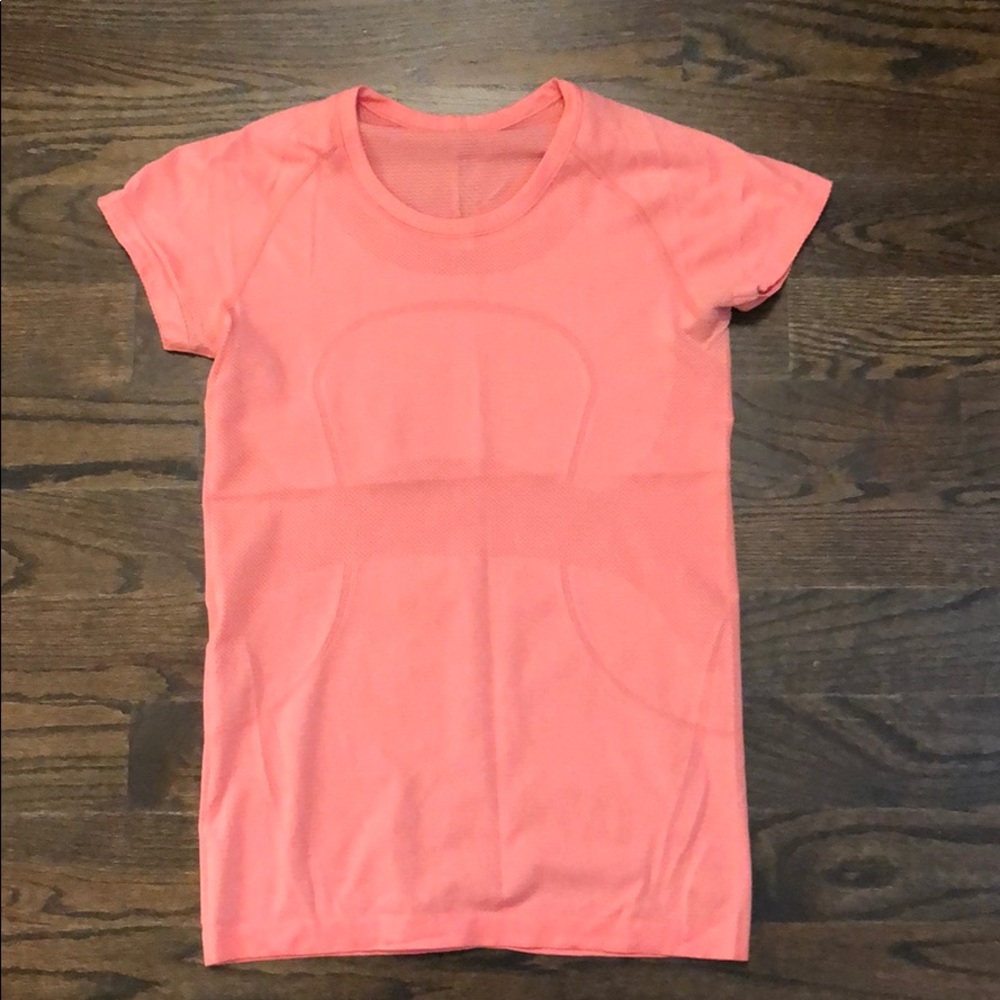 EUC Lululemon Swiftly Tech short sleeve shirt sz 8